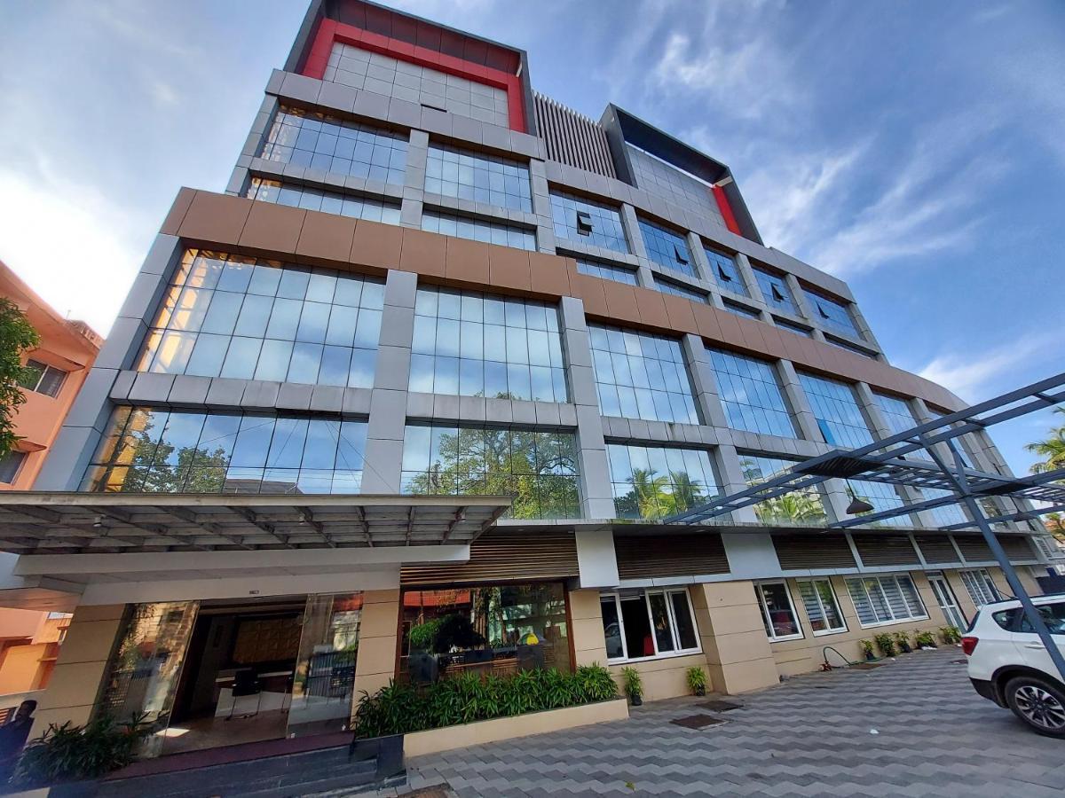 Hotel Sree Gokulam Apartments Guruvāyūr Екстериор снимка